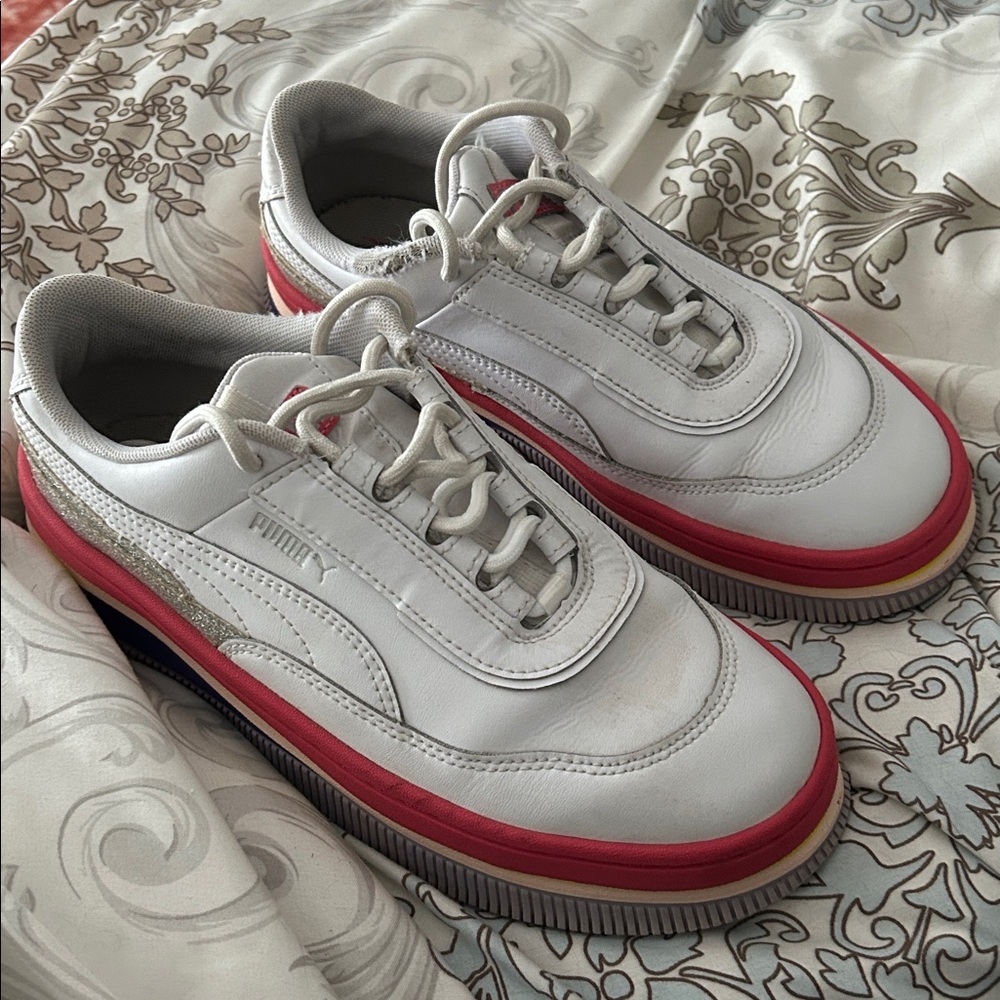 Puma White Sneakers with Multicolor Sides xxxNOTExxc…some wear inside—foot rim - Picture 2 of 8